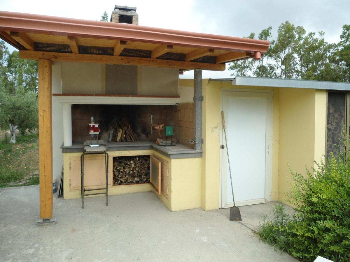 Apartamento Tra Mare E Monti Santa Giusta Exterior foto