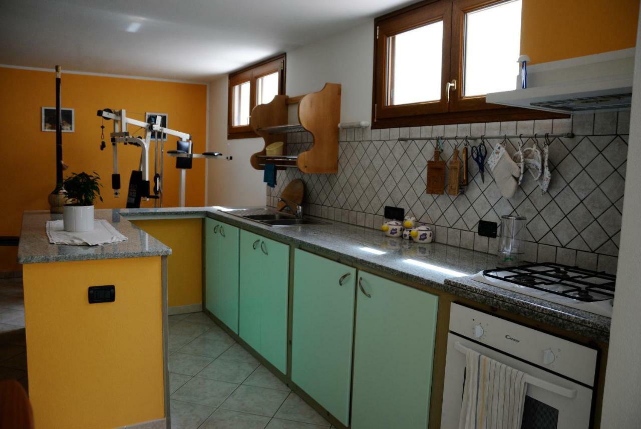 Apartamento Tra Mare E Monti Santa Giusta Exterior foto